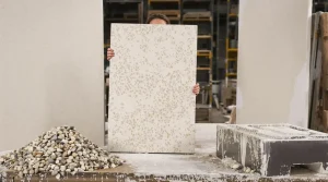 Recyclage : une entreprise bretonne transforme les coquilles d’huîtres et de Saint-Jacques